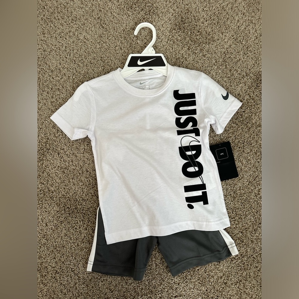 Boys Nike set
